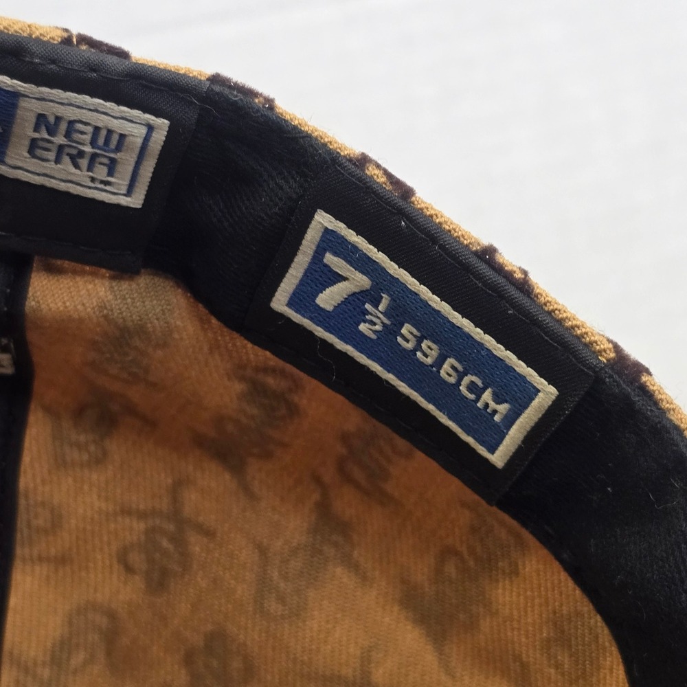 New Era Mens Boston Red Sox 59FIFTY Fitted Hat 7 1/2 Tan All Over Script Print - Picture 9 of 12